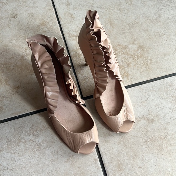 Jeffrey Campbell - Picture 2 of 6